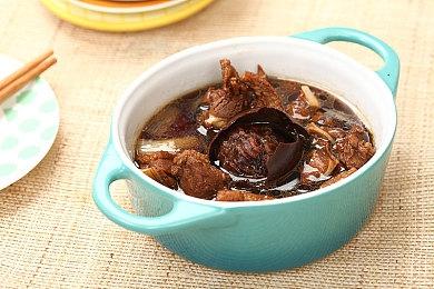 角色扮演手游《突袭：暗影传说》现已正式登陆Steam平台